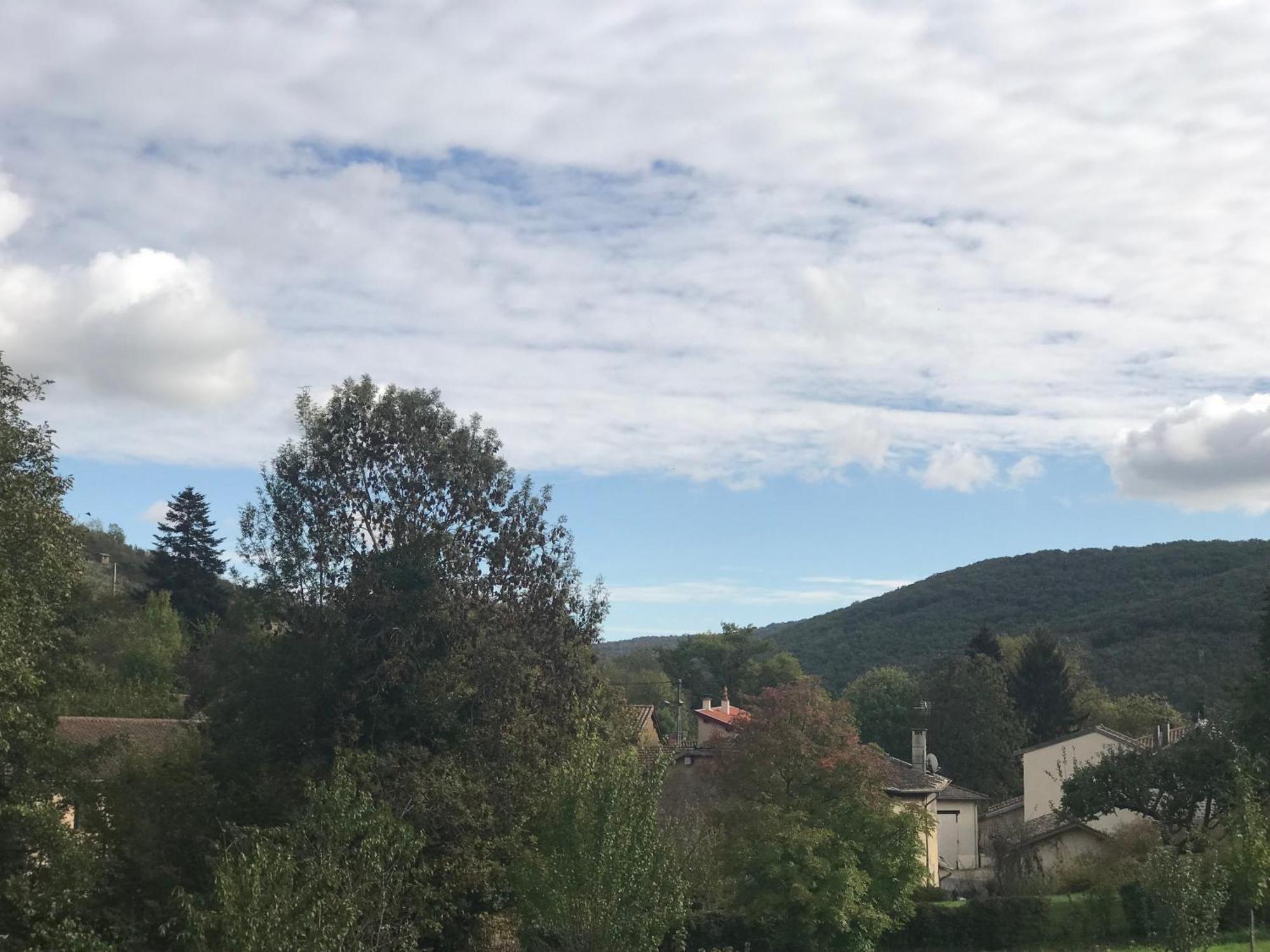 Ravissant Appartement Dans Cadre Verdoyant Marchampt Exteriér fotografie